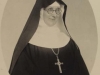 Regintrudis Sauter, die erste Ãbtissin von Neu-St.-Hildegard. Sie wurde im Jahre 1908 zur Ãbtissin ernannt und fÃ¼hrte den Konvent durch die Wirren der Kriegszeit bis in das Jahr 1955 hinein.