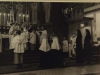 Die Feier der Einkleidung einer Novizin war bis in die siebziger Jahre des letzten Jahrhunderts hinein ein sehr feierlicher Ritus, der Ã¶ffentlich in der Kirche stattfand und zu dem die Einzukleidenden im Brautkleid vor den Altar traten. Heute ist die Feier der Einkleidung wesentlich schlichter gehalten und findet im Beisein der Gemeinschaft im Kapitelsaal des Klosters statt.